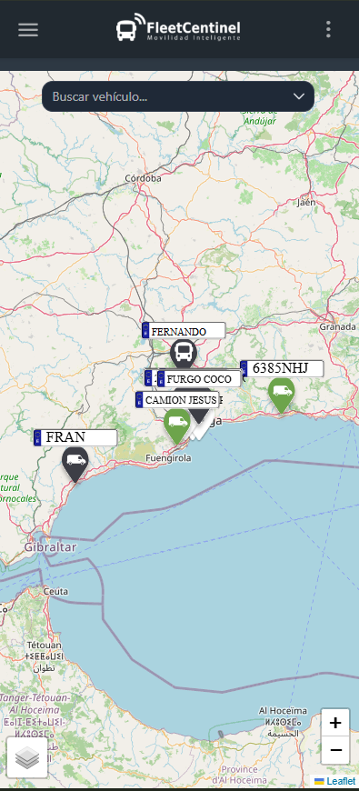 FleetCentinel en móvil con mapa en vivo